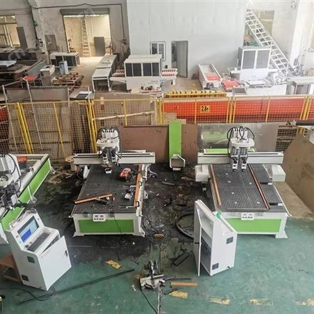 广东板式开料机 云雕可调节板材尺寸木工开料机 全自动数控板材开料机设备