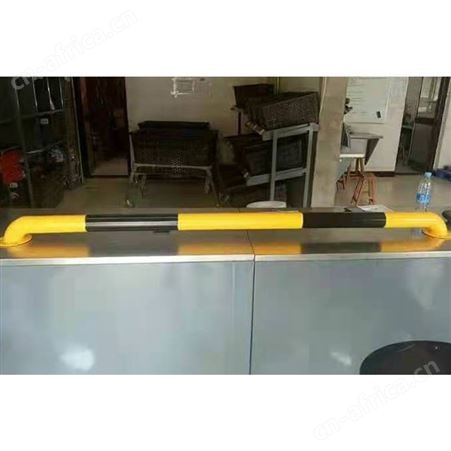 哈尔滨交通设施厂家_橡胶挡车器_新型防撞桶