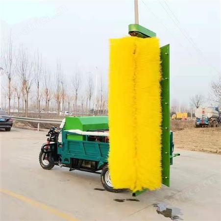 工地围挡板清洗机 隧道墙壁清洗车 工地架连接式护栏围挡清洗机 盛祥顺