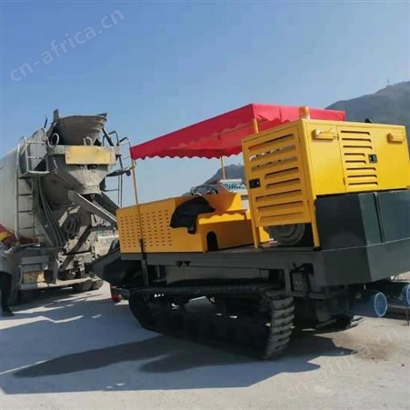 大型履带式路沿石滑膜机 混凝土水渠一次成型机 旋转搅轴