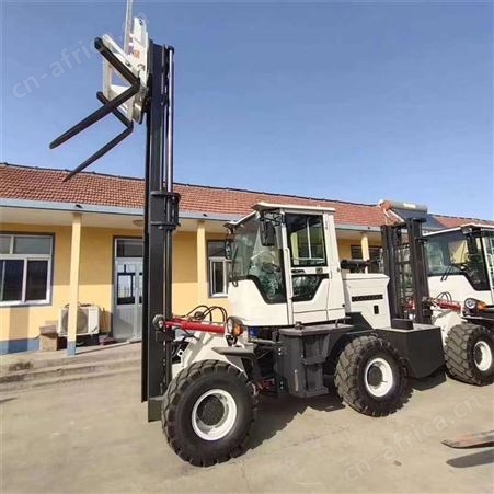 四驱3吨柴油搬运车 内燃式多功能搬运车 山地越野叉车