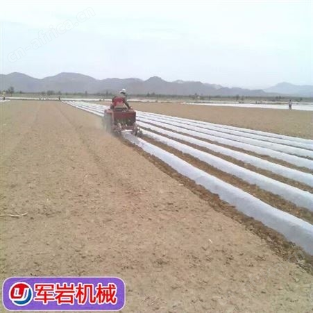 旋耕起垄覆膜施肥铺滴灌一体机_军岩_旋耕起垄铺膜机_厂家特惠专业定制