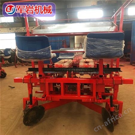 各种蔬菜移栽机 蔬菜插秧机 辣椒栽苗机 货源产地 土豆移栽机